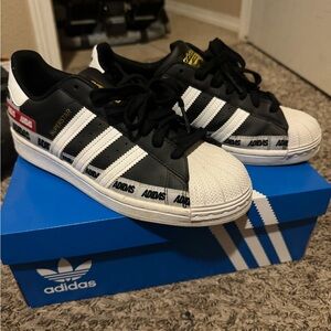 Men’s Adidas Superstar Original Tennis Shoes